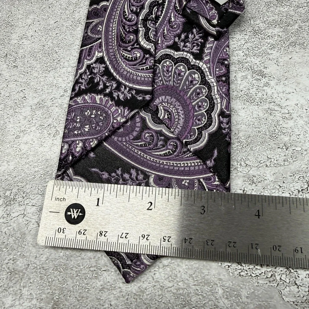 Joseph & Lyman Silk Tie Mens One Size Purple‎ Paisley Made In China Necktie